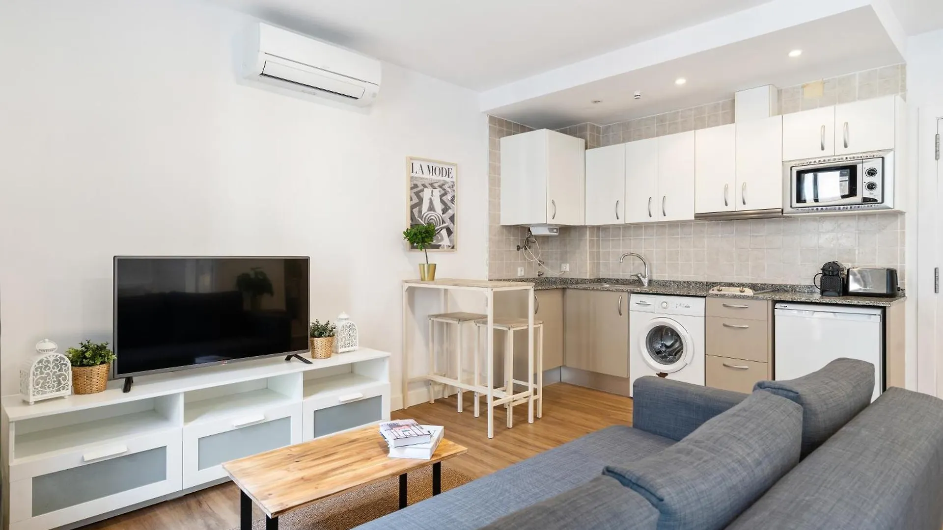 Lodging Apartments Liceu G2 Barcelona