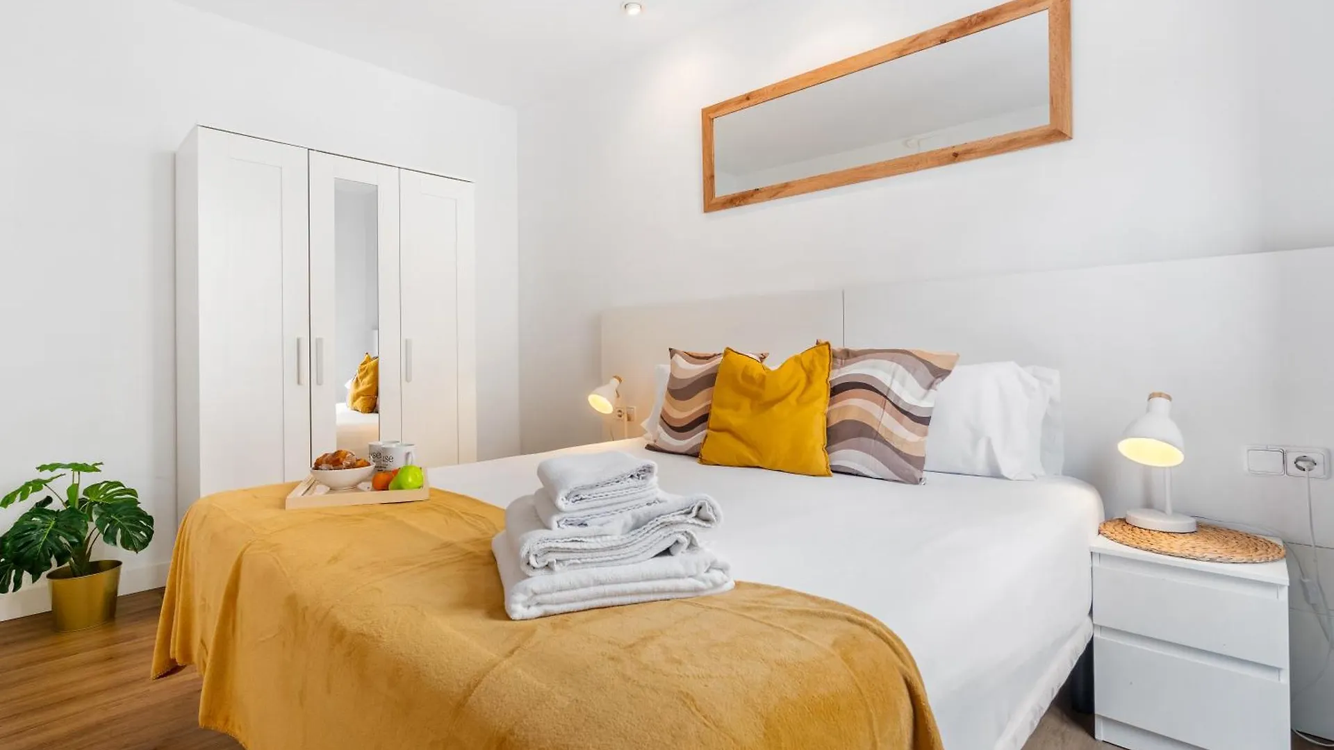 Lodging Apartments Liceu G2 Barcelona