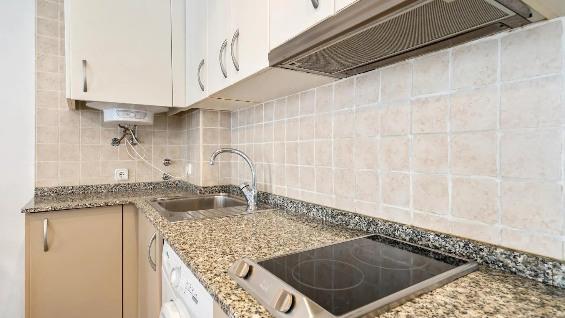 Lodging Apartments Liceu G2 Barcelona